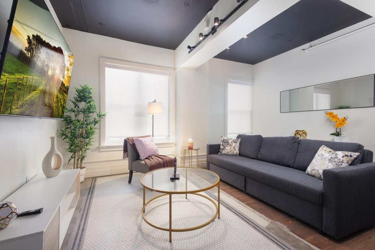 Sleek 2br On Rvrwalk Gym Parking Near Conv Ctr Apartment *